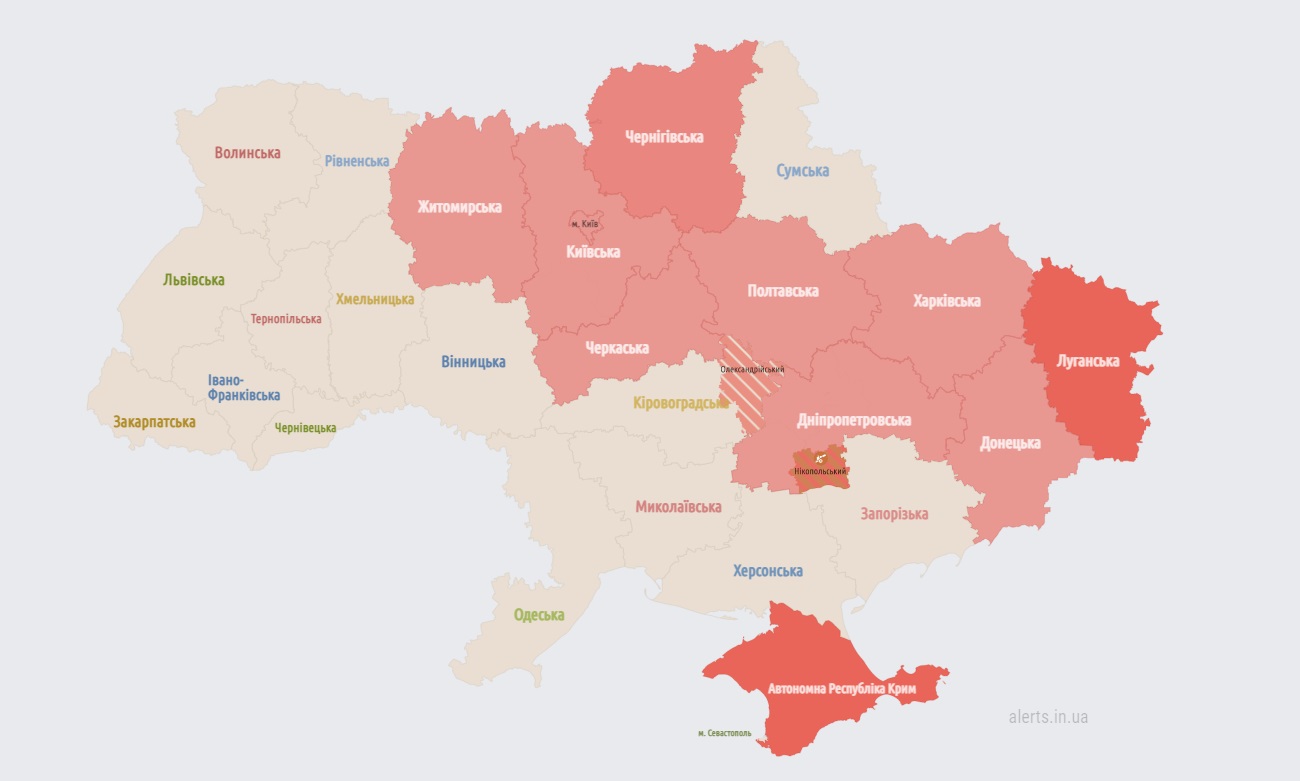 В Києві та кількох областях тривога через атаку "Шахедів": що відомо