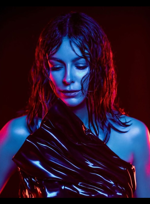 "Я прощаю всіх, хто мене образив": Ані Лорак знову звернулася до підписників