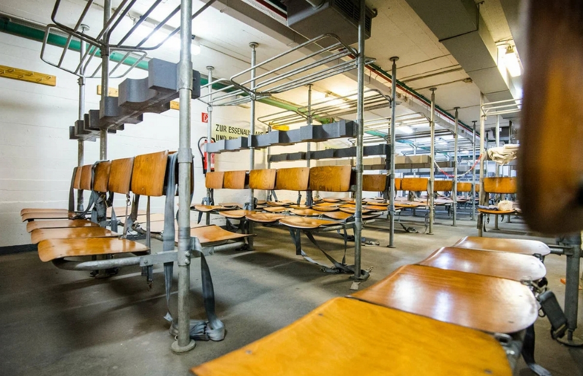 Як виглядають бомбосховища в різних країнах світу: фотопідбірка