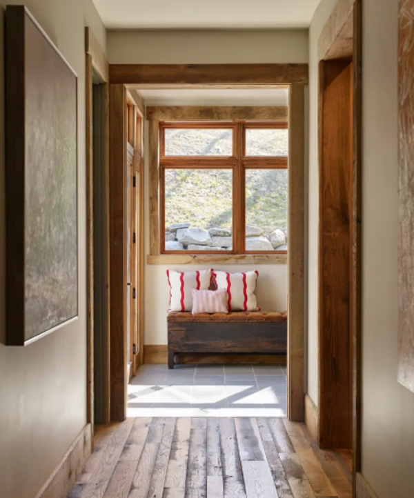 Дизайнери показали, яку підлогу варто вибрати під час ремонту у 2024 році: стильні варіанти