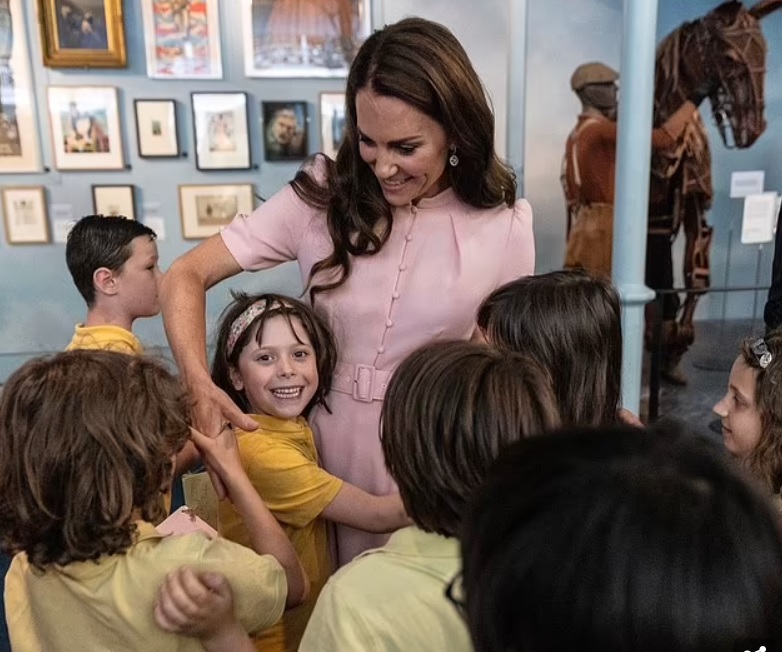 Кейт Міддлтон блискуче відповіла дітям, коли вони запитали, скільки їй років