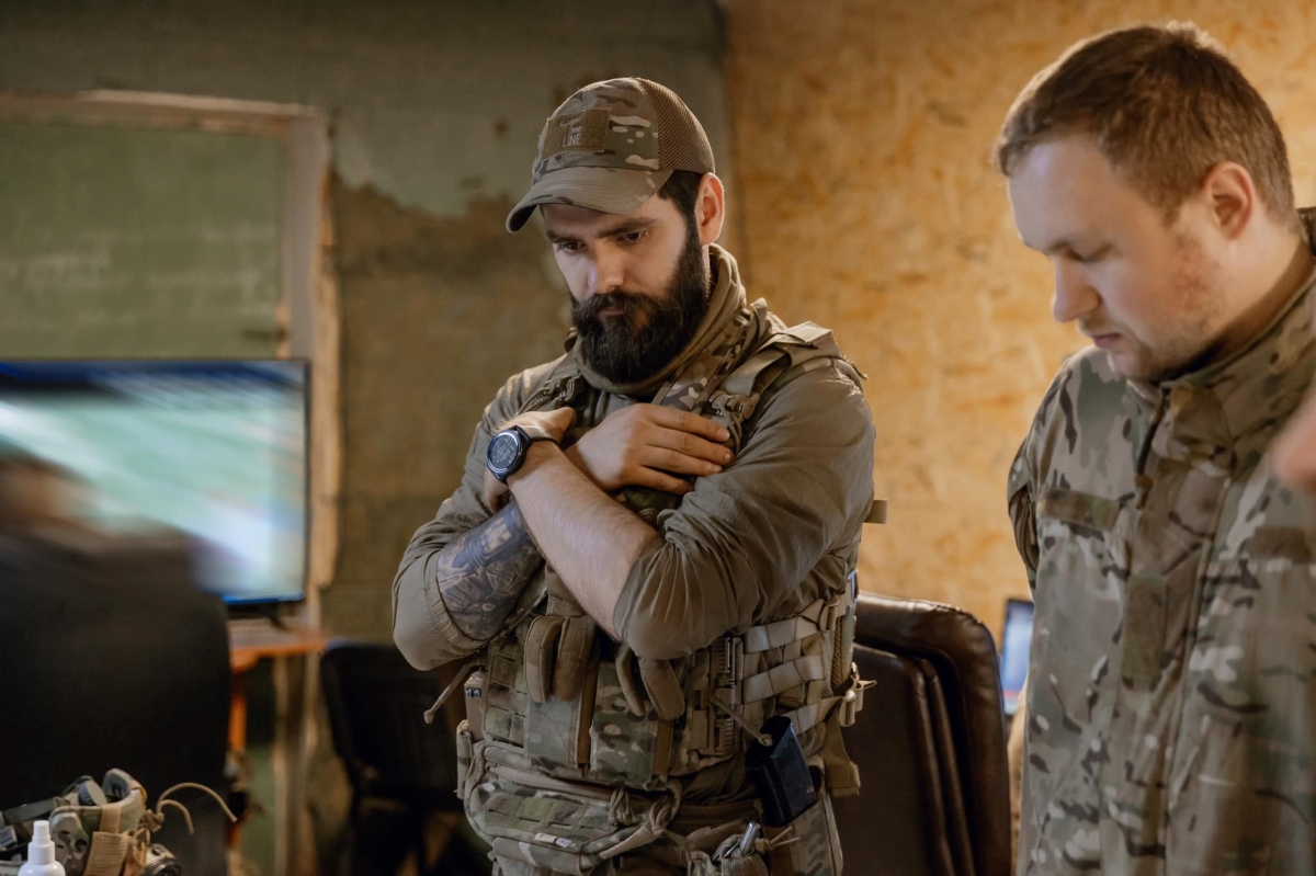 "Они должны быть": Защитник Азовстали высказался по поводу уместности тусовок в Украине