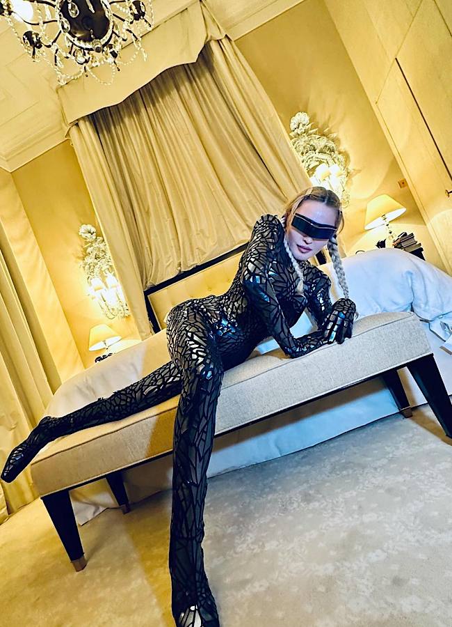 Як зараз виглядає Мадонна: свіжі фото 65-річної поп-зірки, яку досі хочуть мільйони