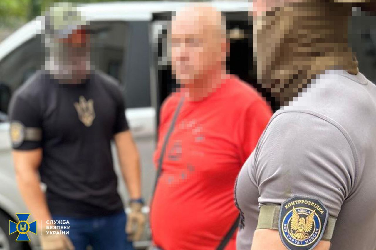 Корректировал удары по Одессе и Николаеву. СБУ задержала военного пенсионера