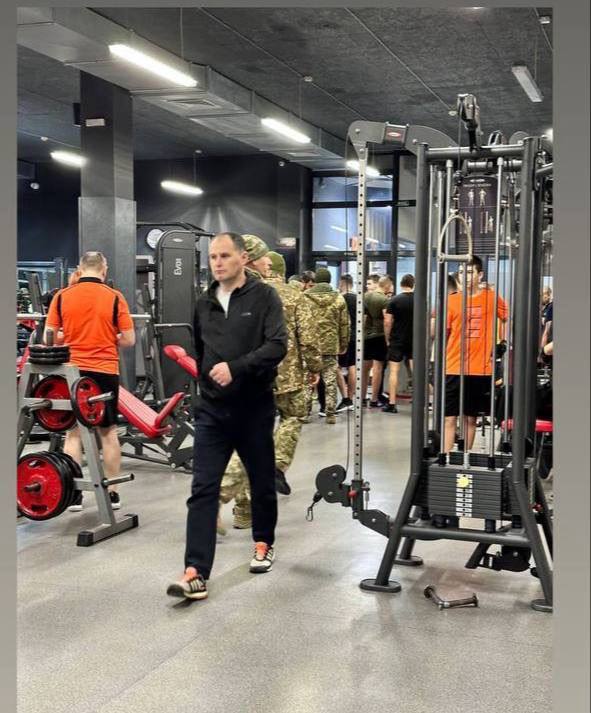 Чи законно вручати повістки у спортивних залах: відповідь юриста й ТЦК