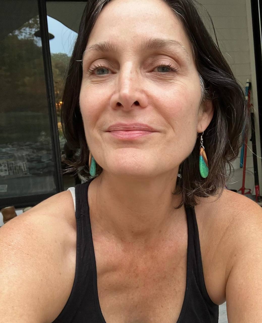 Как изменились главные герои культовой "Матрицы" (фото)