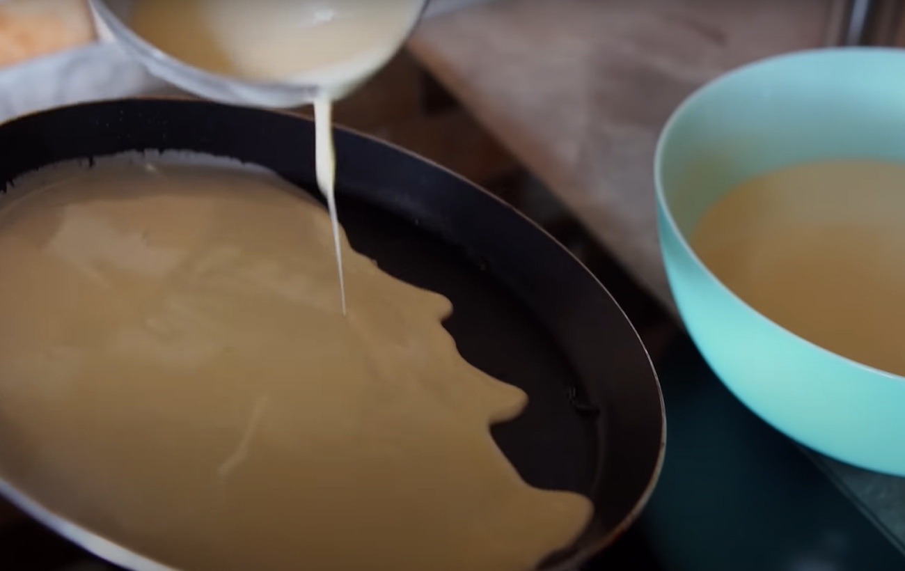 Бендерики з м’ясом: дуже апетитний рецепт українських млинців (фото і відео)