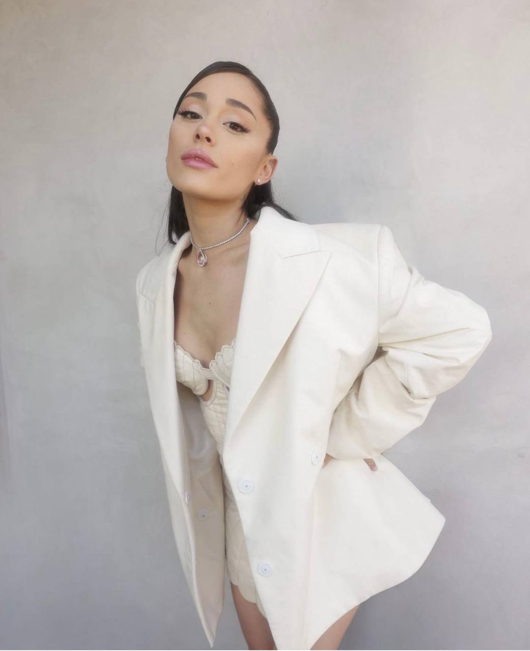 Чому після розлучення Аріана Гранде має виплатити екс-чоловіку понад мільйон доларів