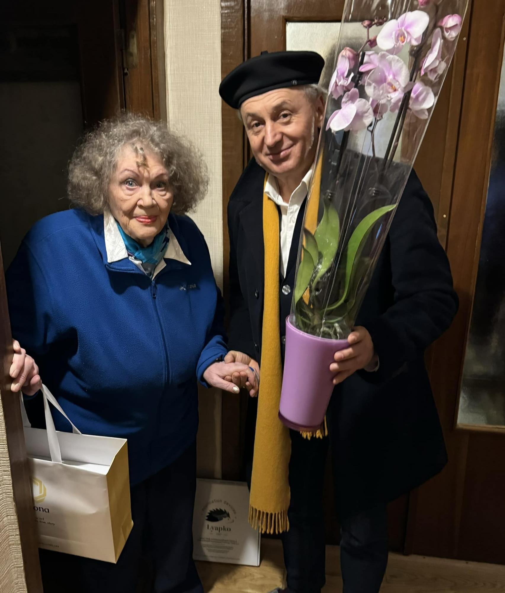 Как сегодня выглядит 94-летняя Лина Костенко: очень редкое фото