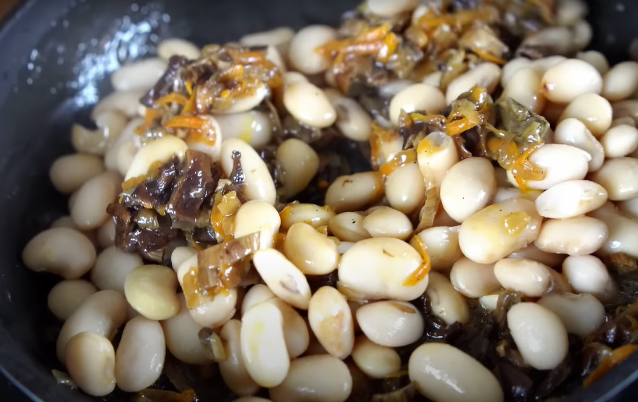 Паштет з квасолі і грибів: автентичний рецепт пісної закуски на відео