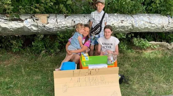 Во Львове дети готовят и продают лимонад, чтобы помочь ВСУ: уже собрали большую сумму