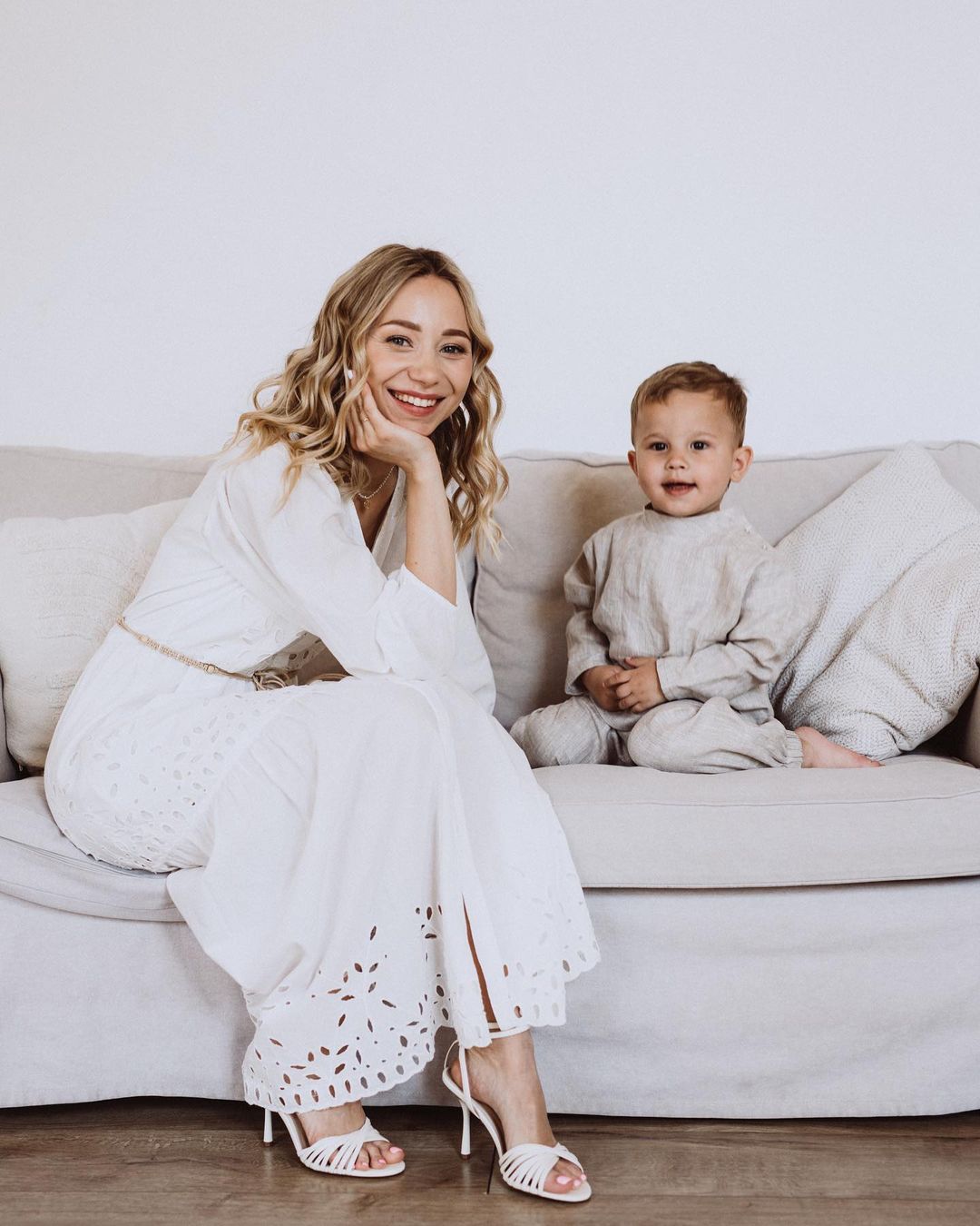 "Может произойдет что-то плохое". Жена Павлика взволновала эмоциональным видео в слезах