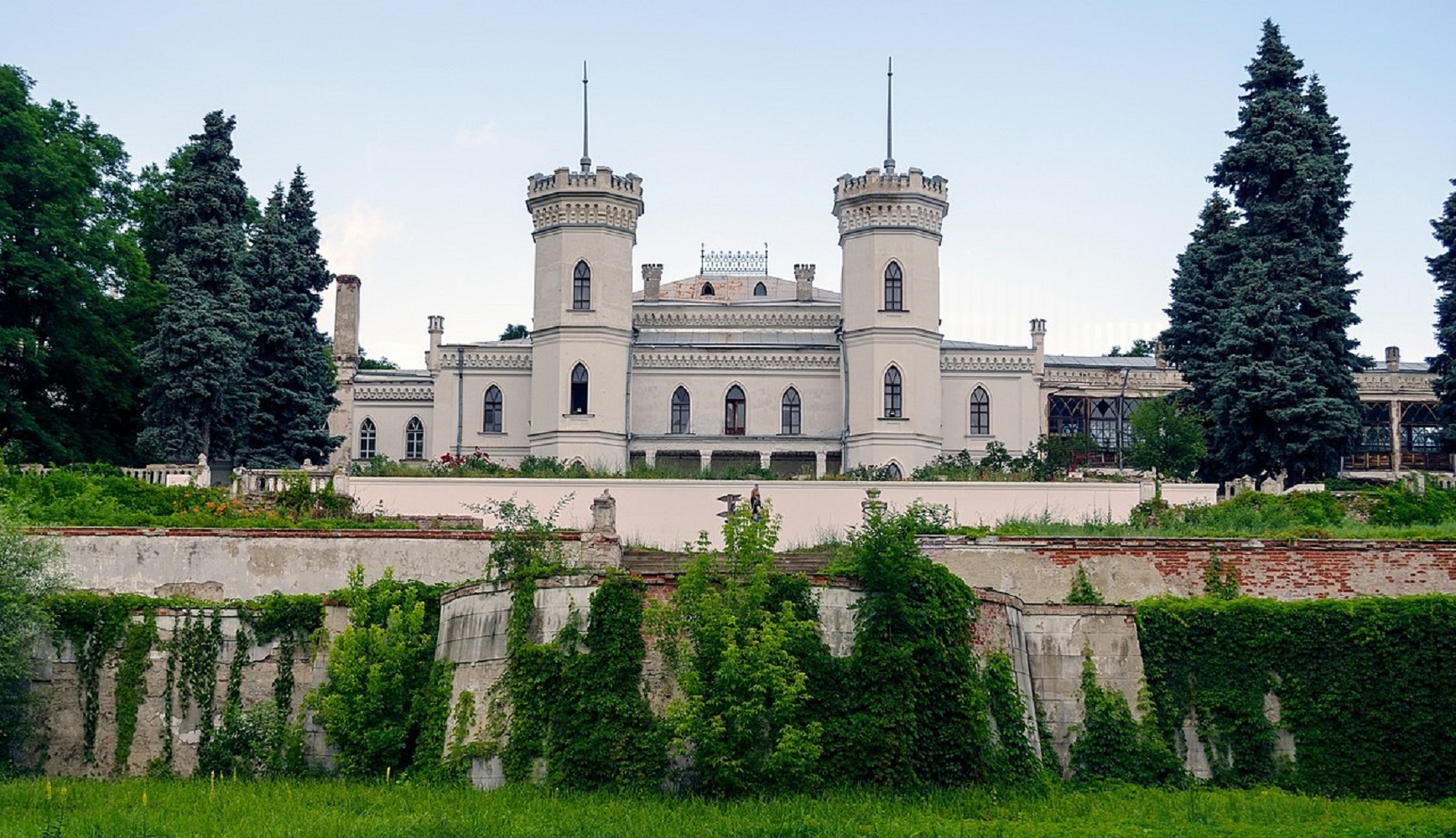 Вишуканість та розкіш: 6 найцікавіших дворянських садиб для осіннього вікенду 