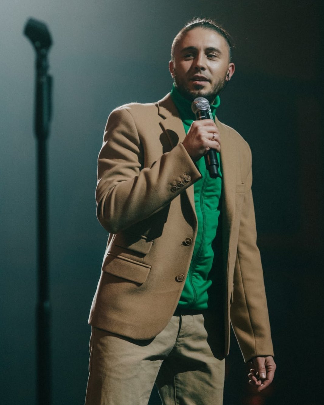 "Здивує багатьох". Тарас Тополя зізнався, скільки та як заробляє під час війни