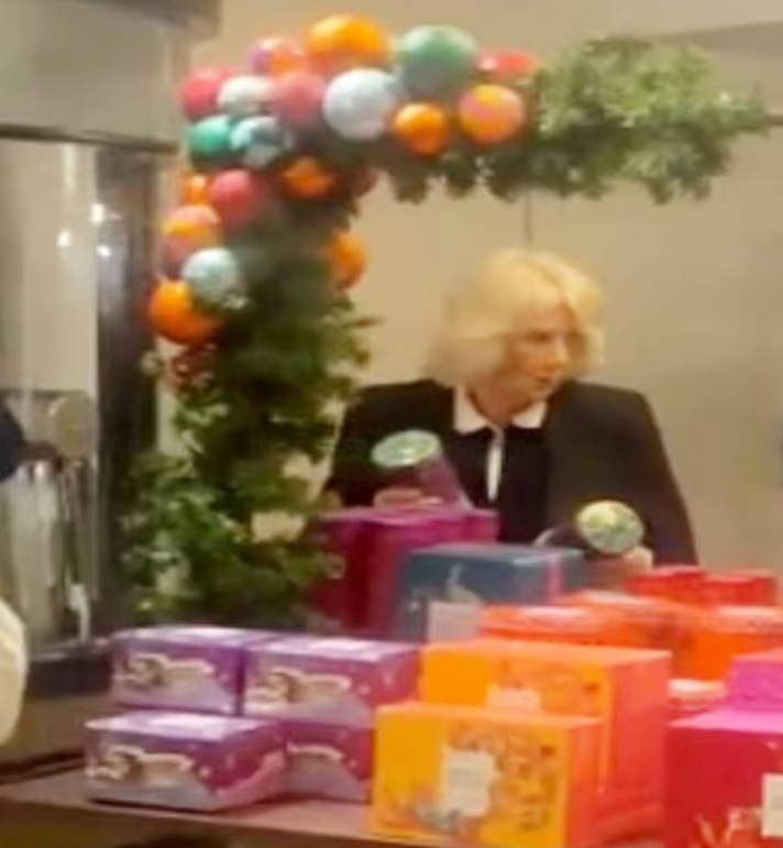 Его пьет королева Камилла. Чай, который снижает уровень холестерина и улучшает здоровье сердца