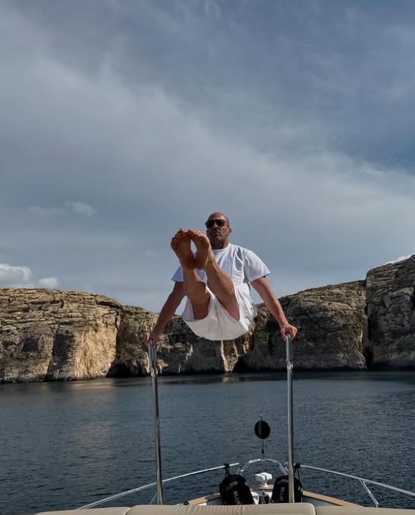 Як накачати прес і м’язи, як у Джейсона Стейтема: 5 улюблених вправ зірки