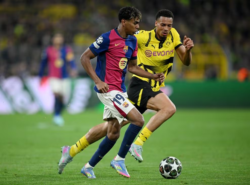 ПСЖ и "Барселона" в конкурентных ответных матчах пробились в полуфинал Лиги чемпионов