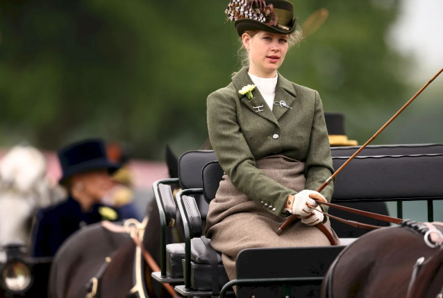 Дети, внуки и правнуки Елизаветы II: кто они - самые родные люди королевы