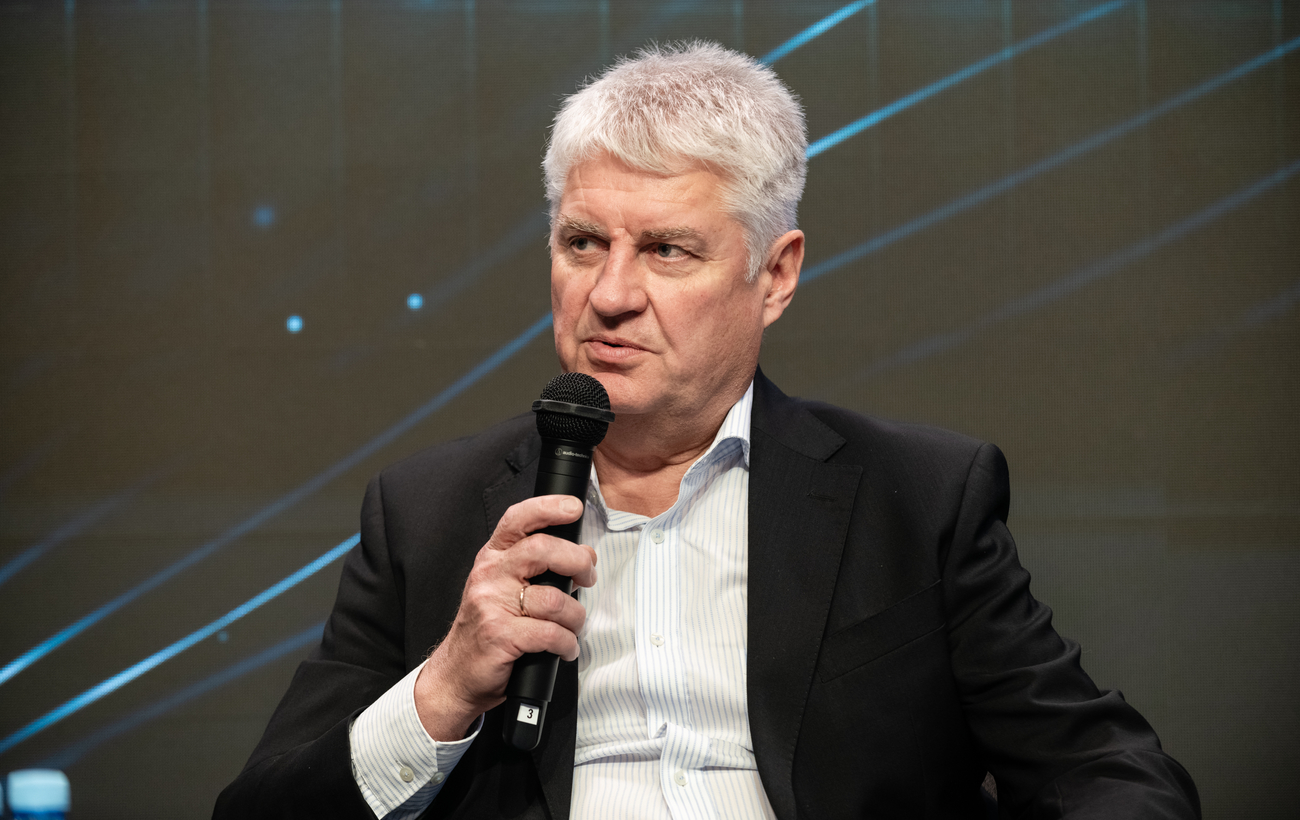 Гроші з сонця та вітру: що заважає Україні залучати інвестиції у зелену енергетику