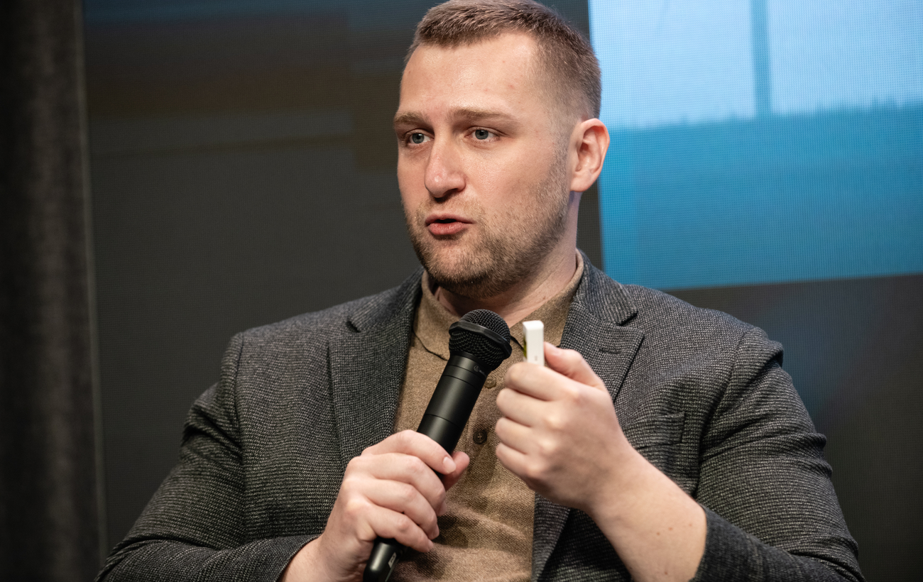 Гроші з сонця та вітру: що заважає Україні залучати інвестиції у зелену енергетику