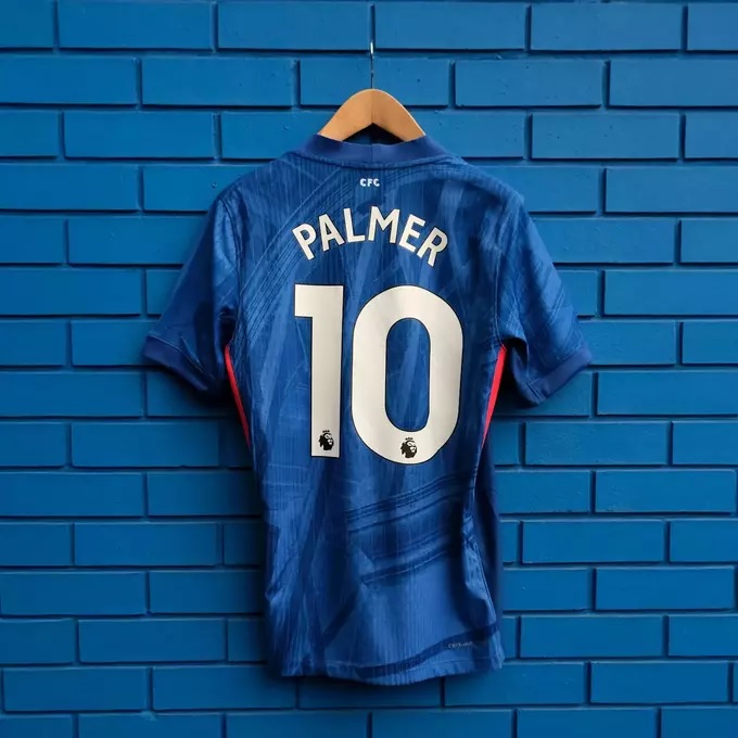 Офіційно. "Челсі" відібрав у Мудрика важливий символ: у збірній України через подібне був скандал