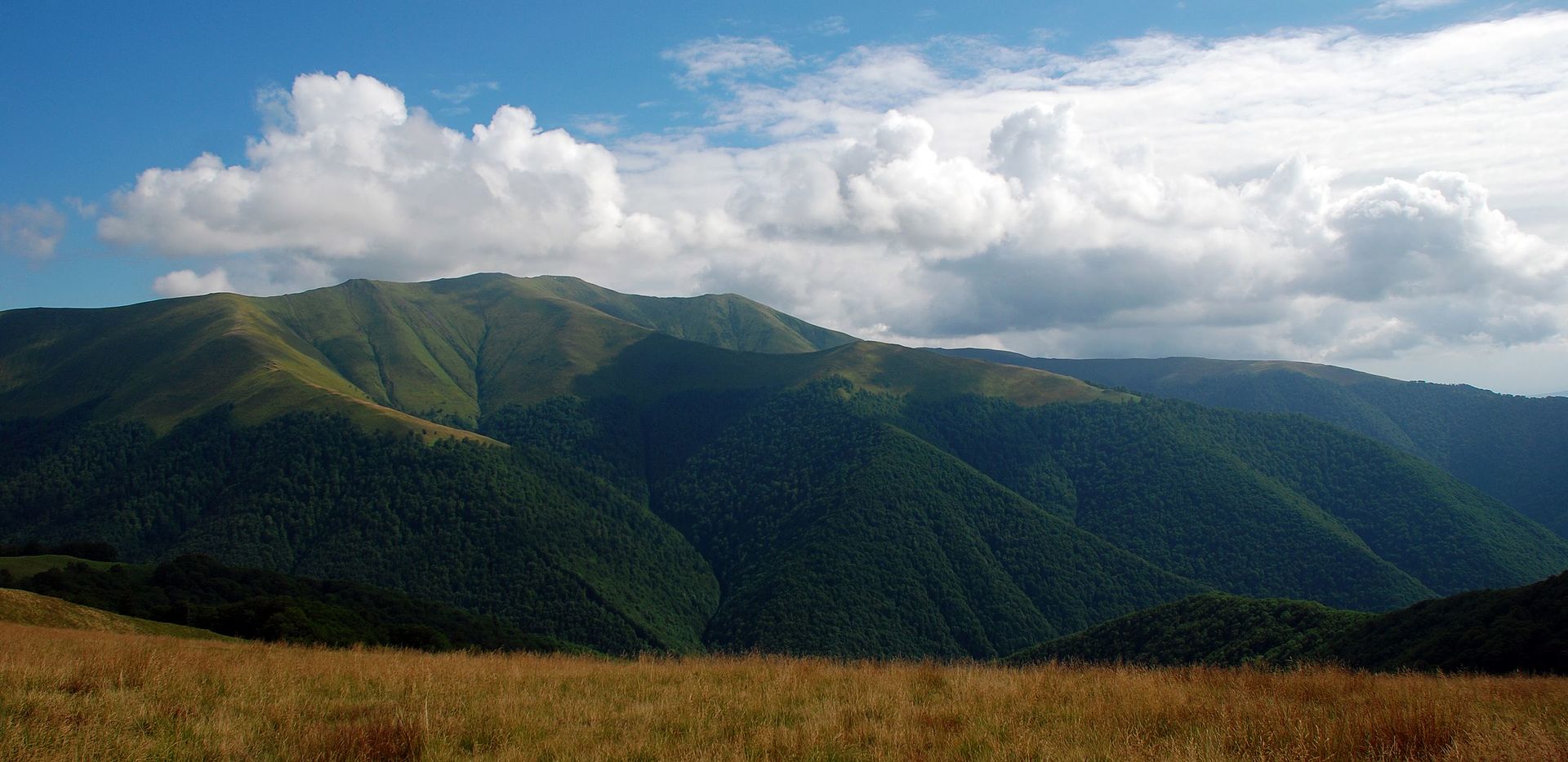 Місця сили в Україні, які обов'язково варто відвідати хоча б раз у житті
