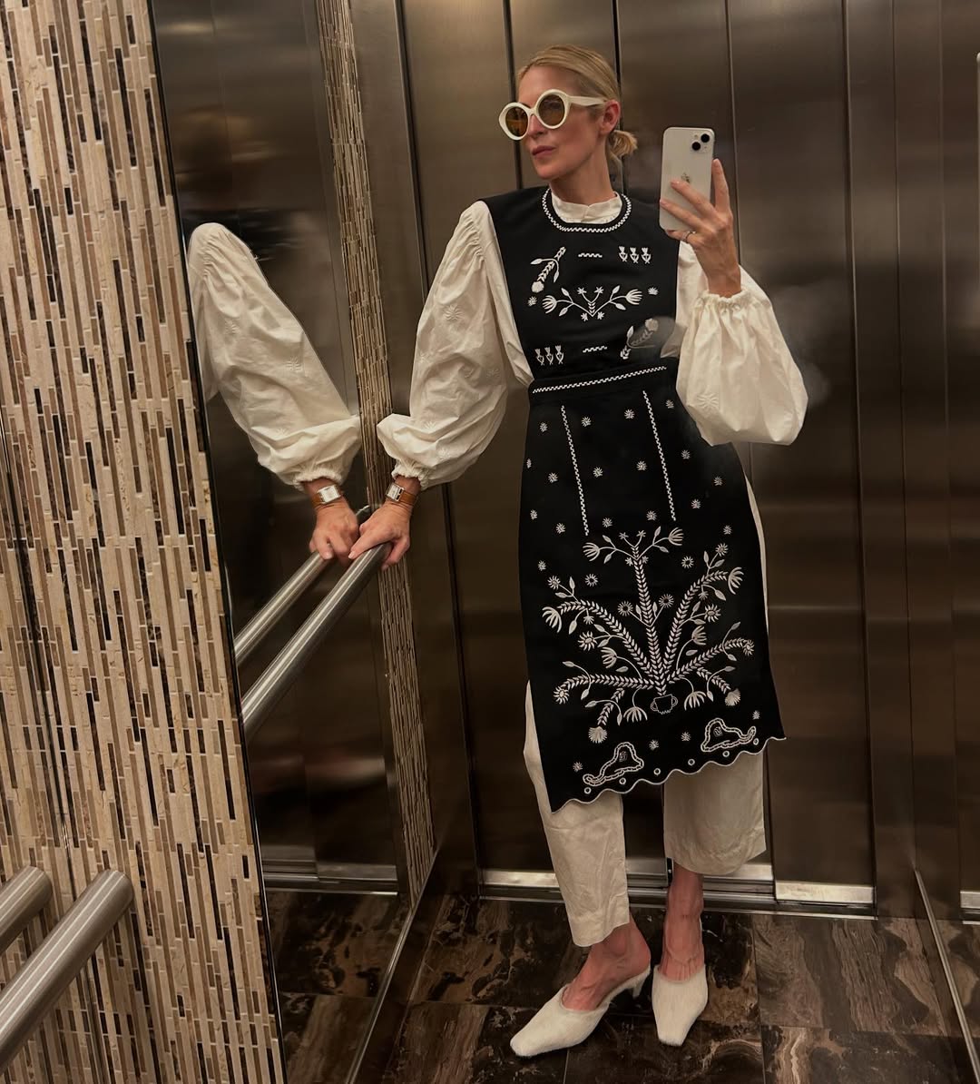 Зірка "Пліткарки" показала, як ефектно носити українське вбрання (фото)