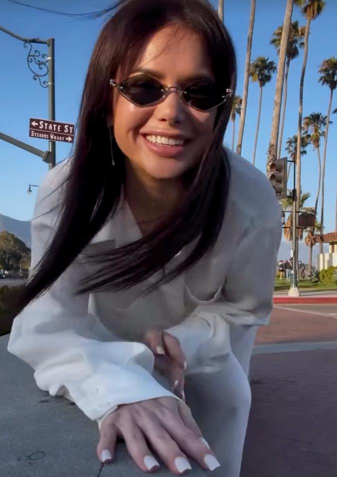 Мінімалізм та яскраві відтінки: який манікюр обирають дружина Усика, Нікітюк та інші зірки (фото)