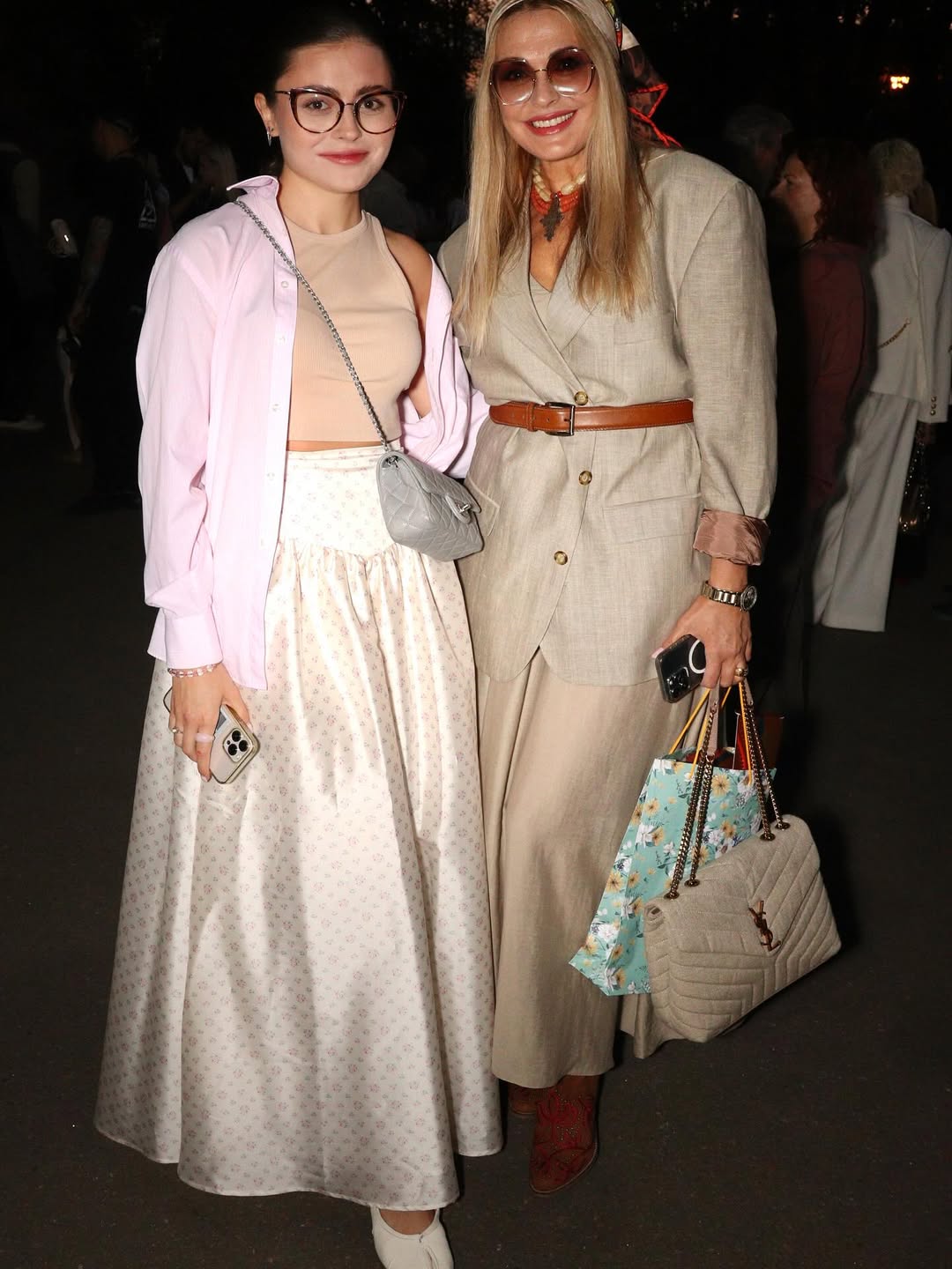 Ольга Сумская с младшей дочерью покорили осенними образами (фото)