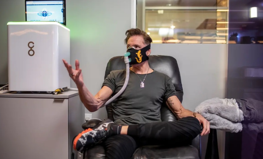 Фітнес майбутнього: у США працює спортзал, де замість заліза використовують ШІ