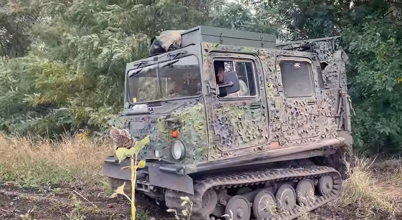 Їде і в сніг, і в болото. ЗСУ отримали унікальну машину: ось як вона виглядає
