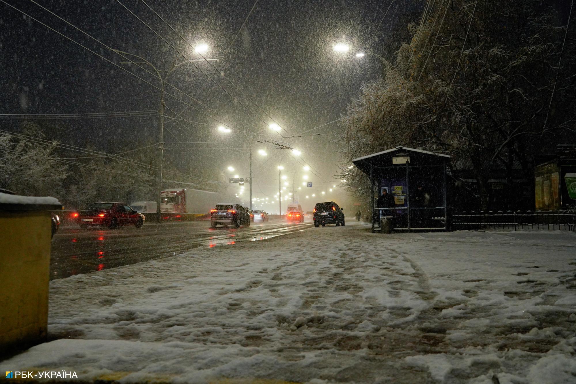 Київ на морозі. Як обстріли енергетики знову зіштовхнули Кличка і Зеленського