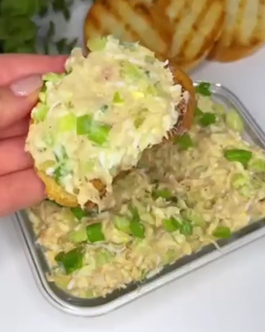 Намазка з тунця: швидкий рецепт ситної закуски, яка врятує під час відключень світла