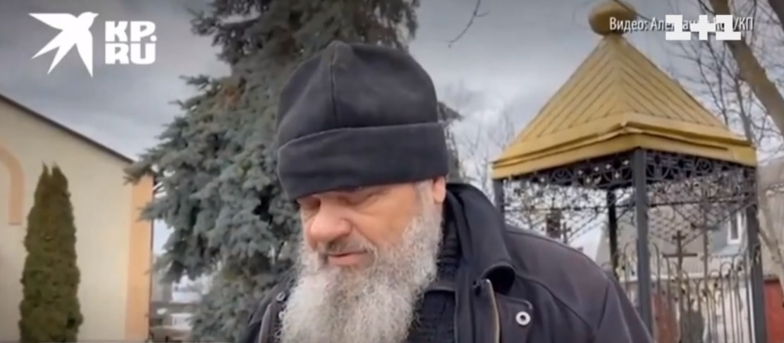 Похищали людей и держали волонтеров в подвалах: в Украине батюшки УПЦ МП прислуживали оккупантам