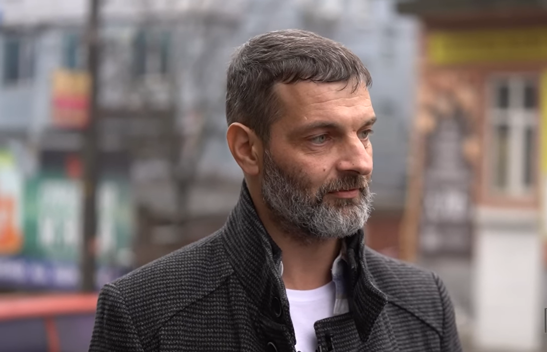 Не боюсь ворога, а від неї почути "ні" боюсь: захисник Діанов розповів, кого все життя кохає