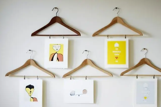 Не выбрасывайте старые вешалки: 5 интересных идей использовать их повторно