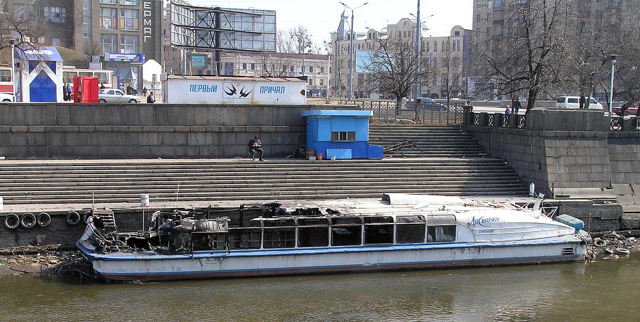 Легендарный теплоход "Ласточка" продают на OLX: как он выглядит и сколько стоит