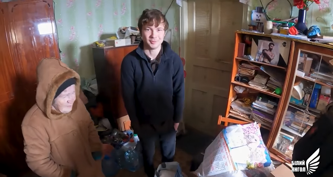 "Прилетает все ближе": подросток призвал эвакуировать его из Донецкой области несмотря на отказ родных