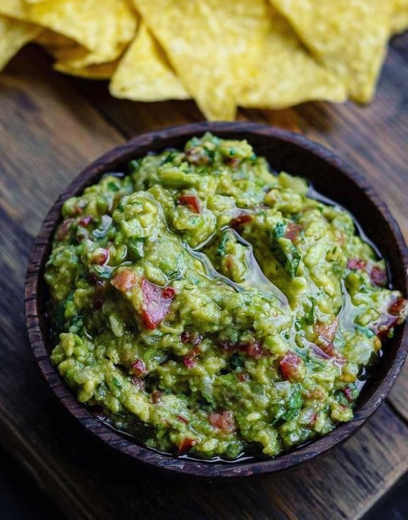 Известный кулинар представил простой рецепт гуакамоле: потрясающая закуска