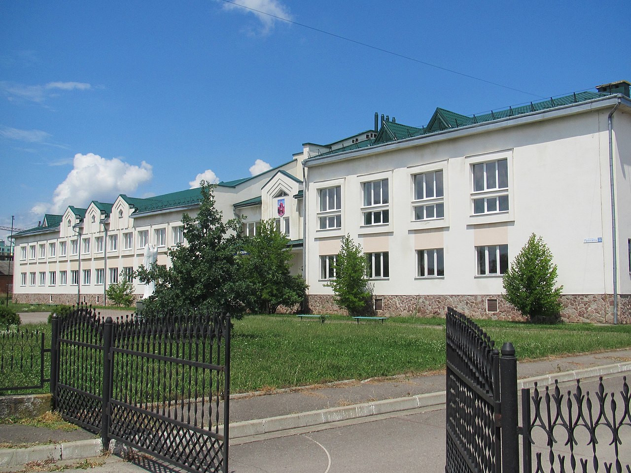 12 багатоповерхівок. В Україні збудують чергове житло для переселенців