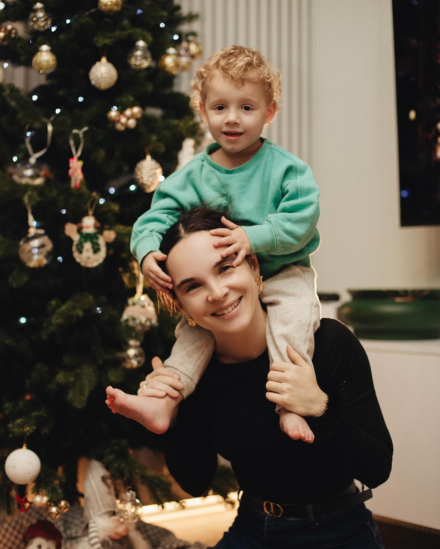 Дружина Тімура Мірошниченка розчулила мережу фото з названим сином та зворушливим дописом