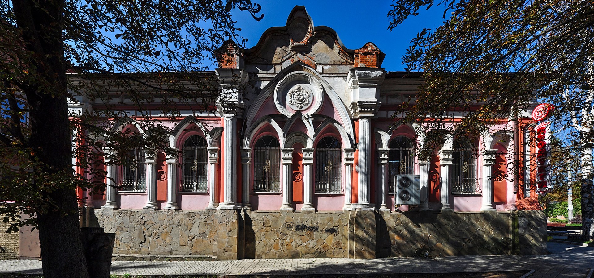 "Бахмута більше не існує": у мережі показали останні знімки міста