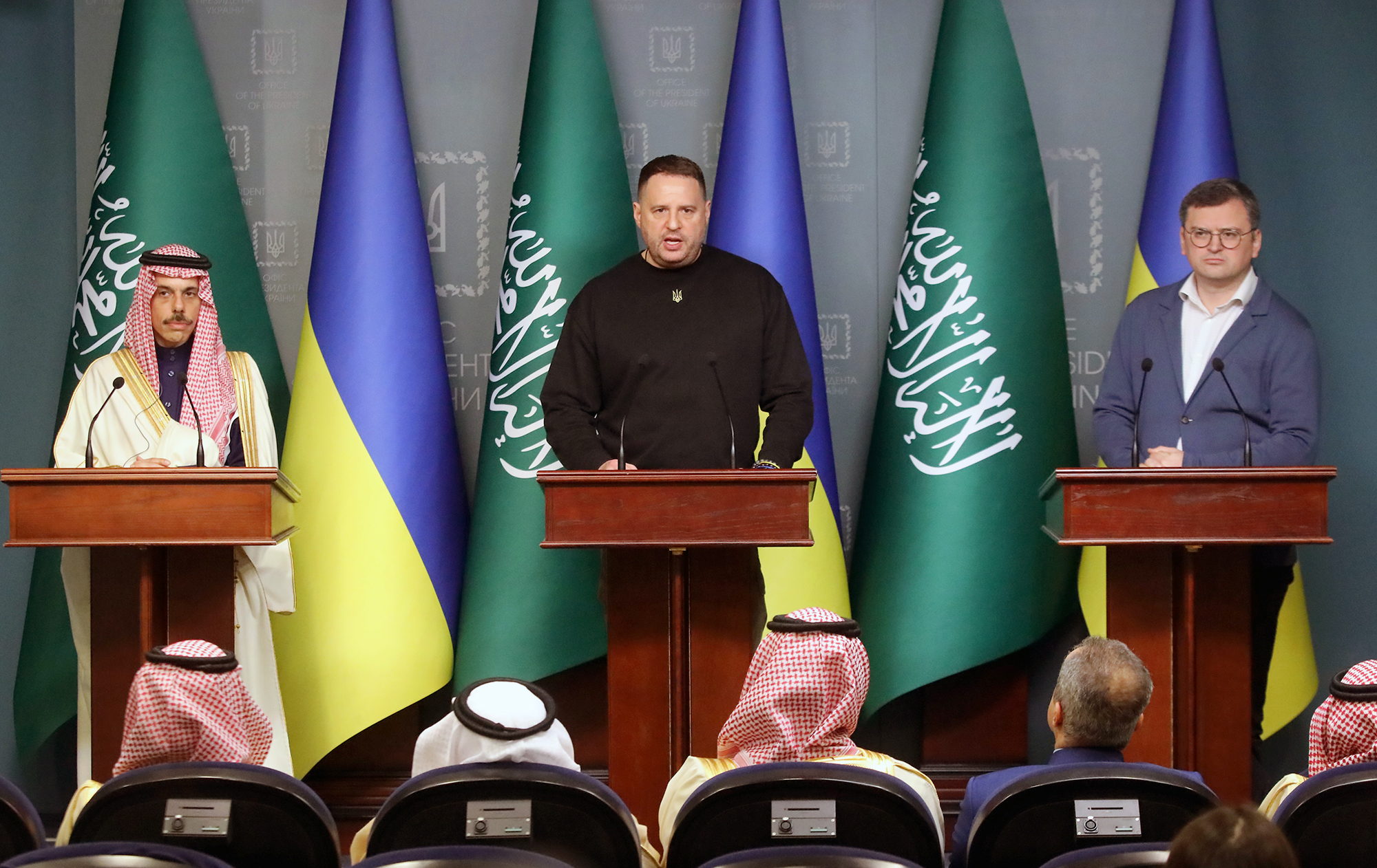 (Не)Ближний Восток. Как арабские страны и Израиль помогают Украине в войне