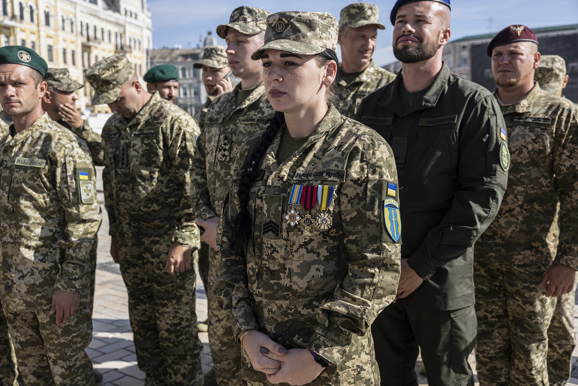 "Вы в розыске ТЦК". Что на самом деле происходит с женской мобилизацией в Украине