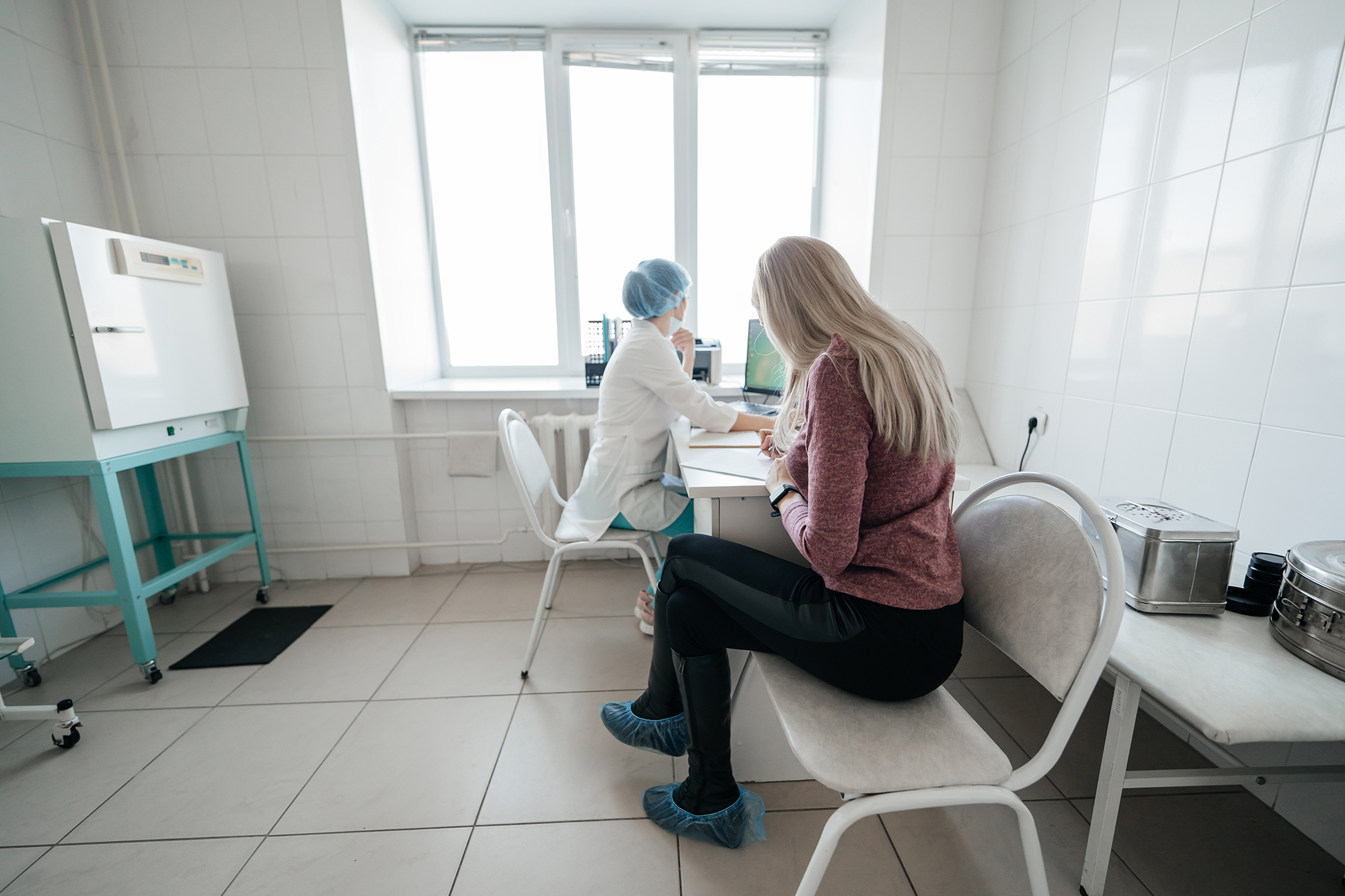 Як відрізнити грип від застуди й коли треба негайно викликати "швидку": поради лікаря