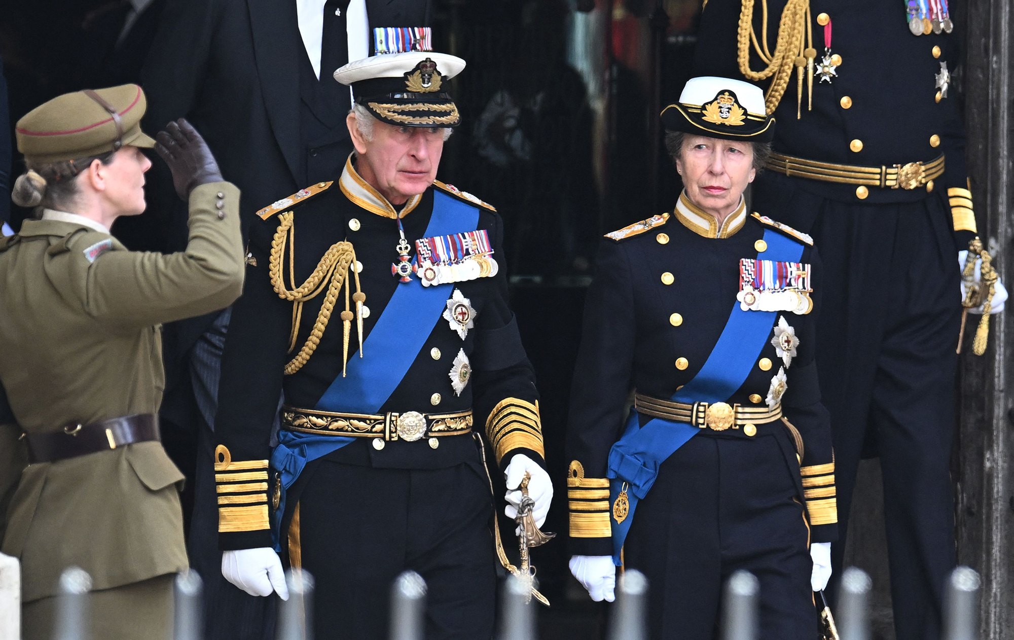 Єлизавету II поховали: де спочила королева і як її проводили в останню путь