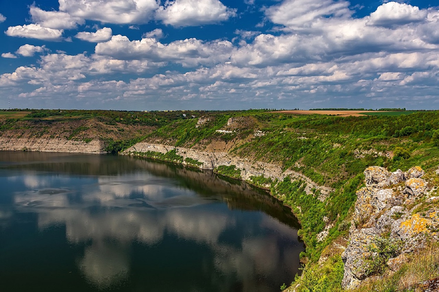 5 необычных природных явлений, которые можно увидеть только в Украине