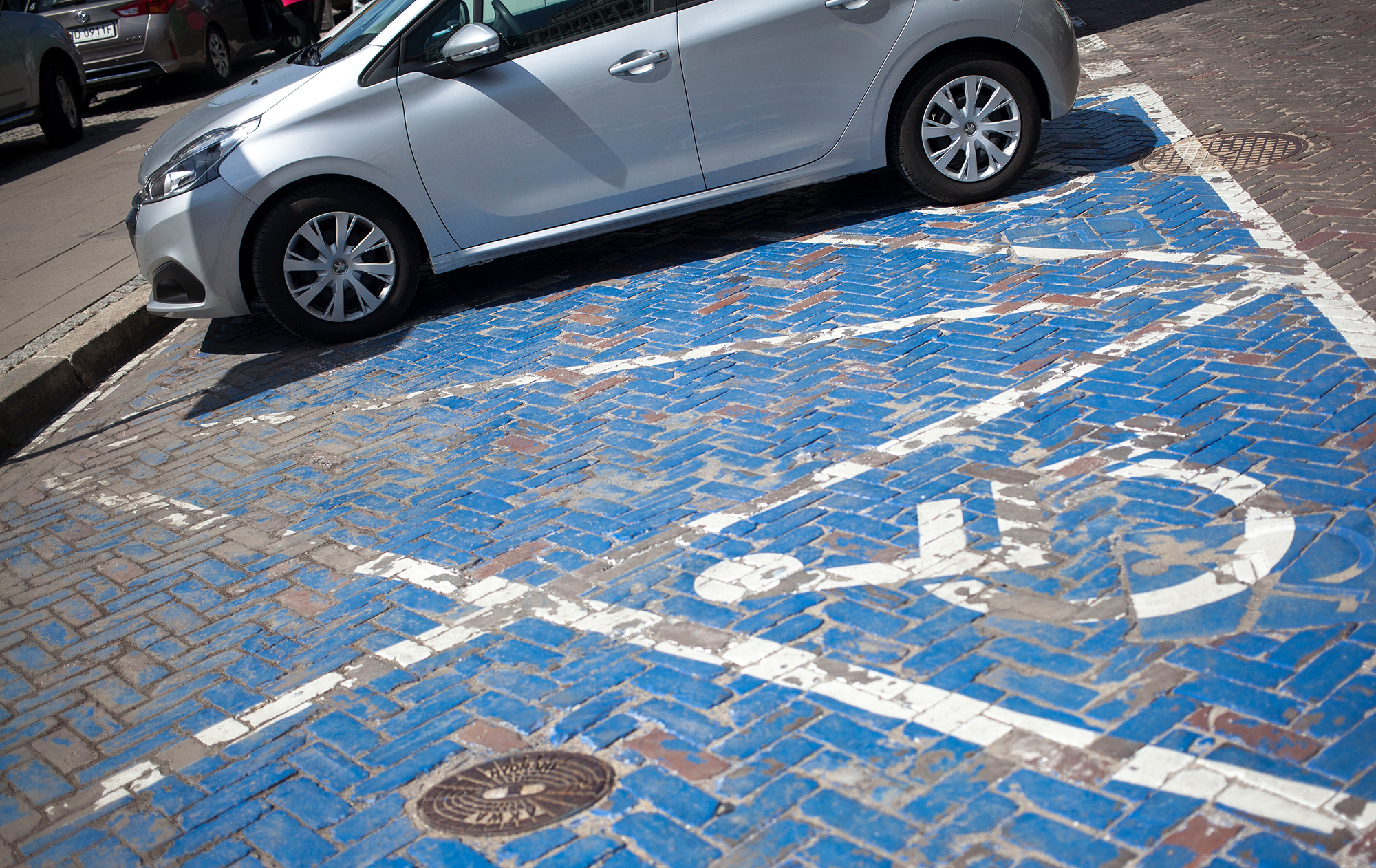 Это должен знать каждый водитель. За парковку в каком месте придется заплатить самый большой штраф