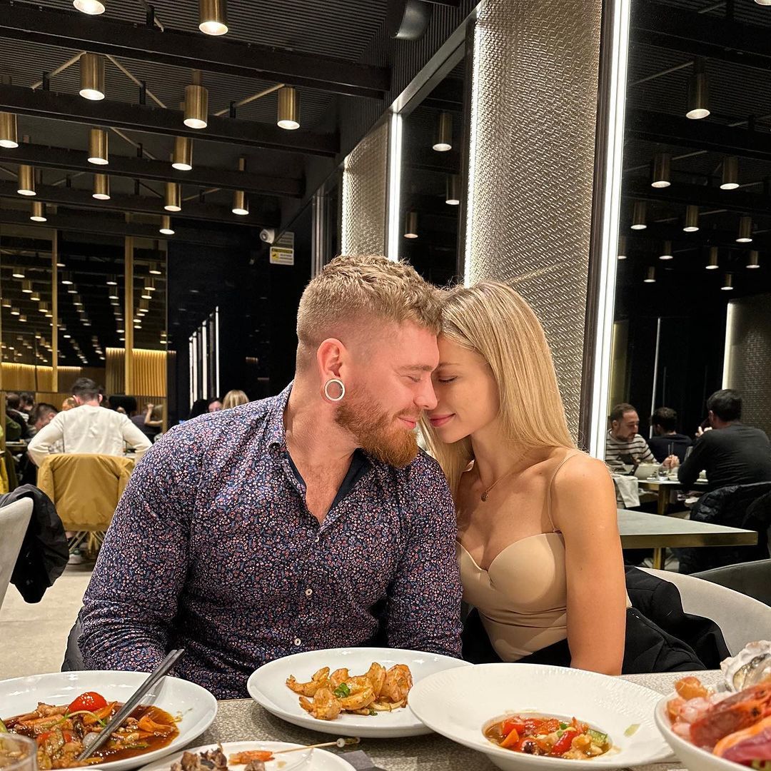 Где сейчас певец Александр Кривошапко, который был женат на скандальной Татьяне Денисовой