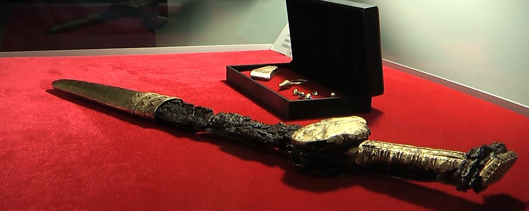 Скифские золотые украшения и меч-акинак: на Запорожье показали артефакты из кургана "Мамай-Гора"